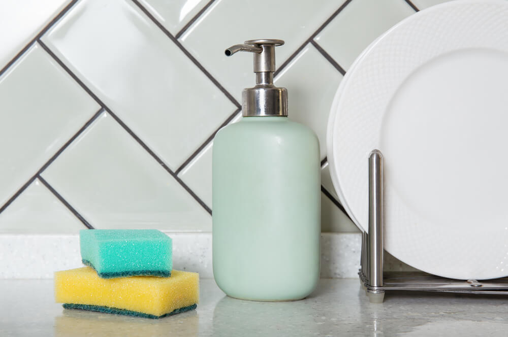 Vibrant soap dispenser